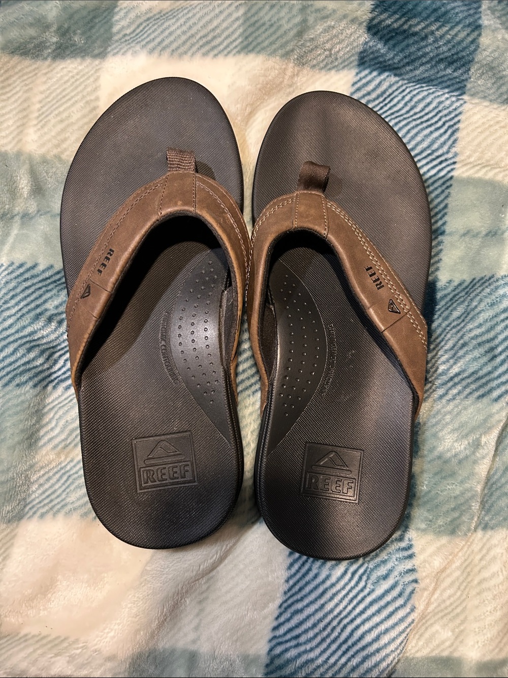 Reef Men's Brown Leather & Black Footbed Flip Flops